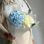 Букет из французских роз и гортензии